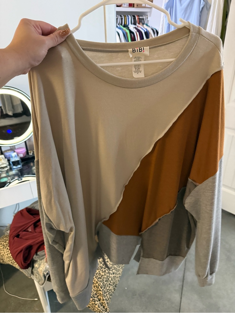 Bibi asymmetrical, color block shirt